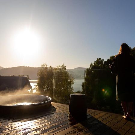 Woodland Bay Retreat-Hot Tub,Sauna And Bayview Hamptons Retreat Lymington Dış mekan fotoğraf
