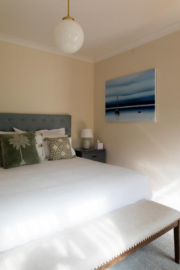 Woodland Bay Retreat-Hot Tub,Sauna And Bayview Hamptons Retreat Lymington Dış mekan fotoğraf