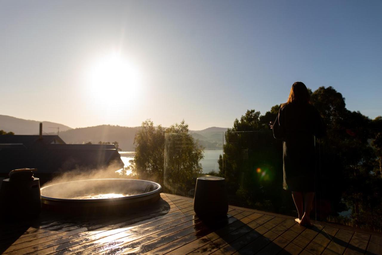Woodland Bay Retreat-Hot Tub,Sauna And Bayview Hamptons Retreat Lymington Dış mekan fotoğraf